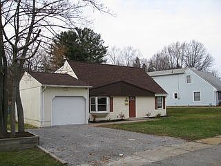 3rd image of 1490 Southeast Blvd
