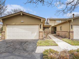 12301 Pinecrest Dr, Plymouth, MI