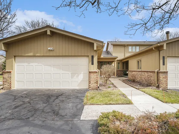 12301 Pinecrest Dr, Plymouth, MI 48170