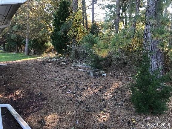3rd image of 12 Westport Dr