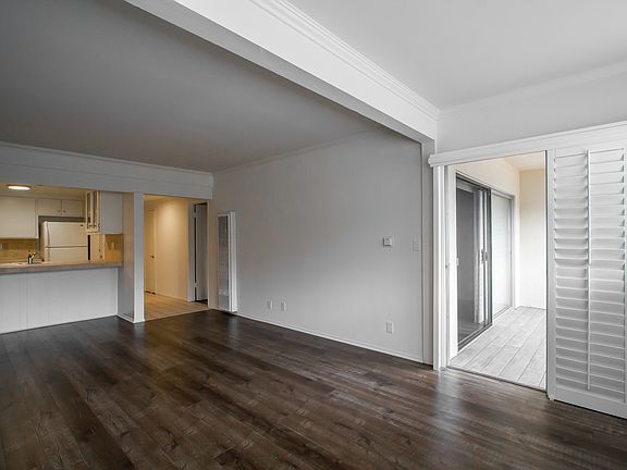 1 bedroom Living room