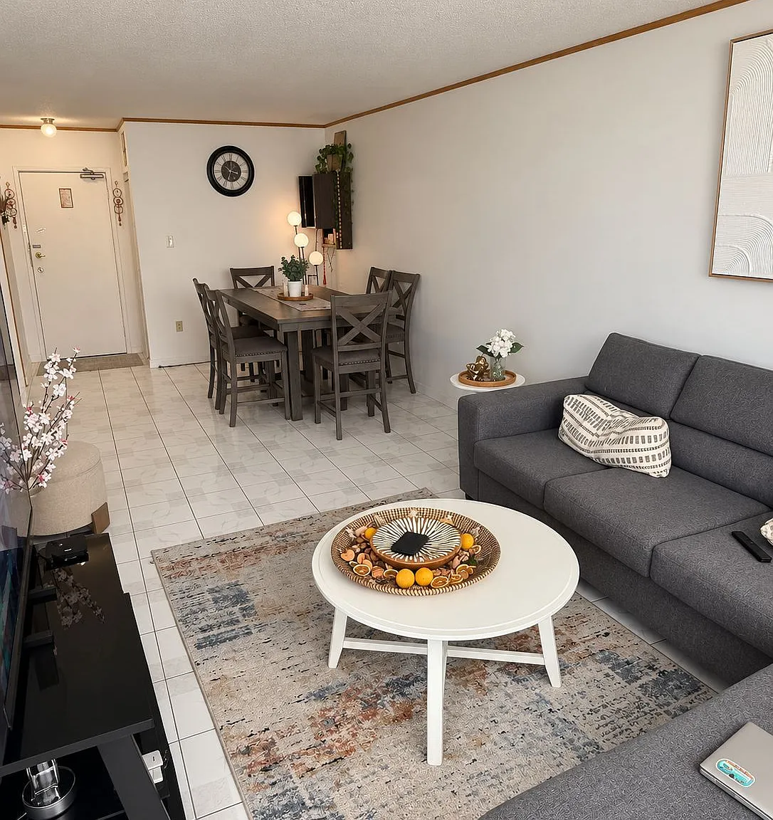 3 bed, $2,800 — Photo 2