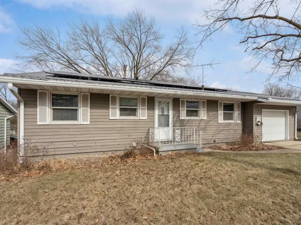 1712 Rainbow Dr, Waterloo, IA 50701