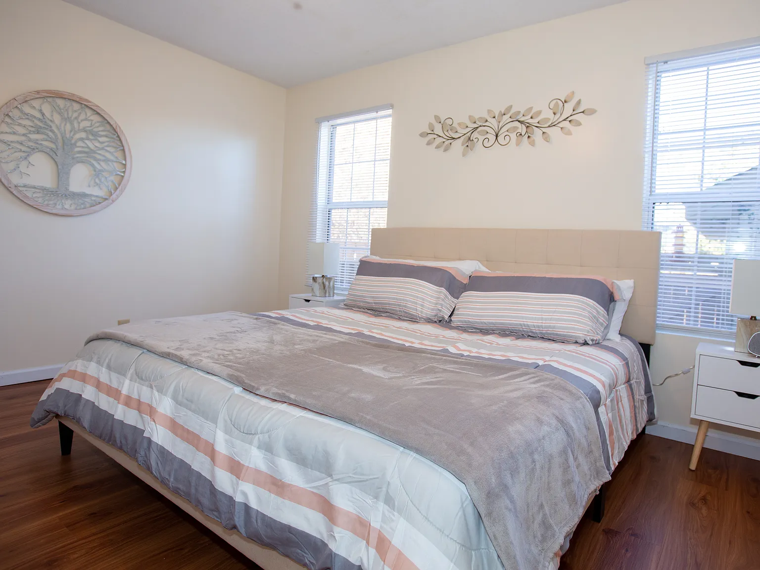 113 Lauren Cir — Photo 4