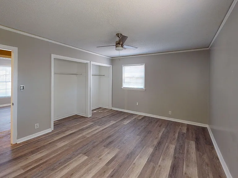 2716 Forsyth Ln — Photo 19