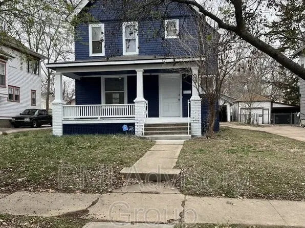 1909 SW Clay St, Topeka, KS 66604