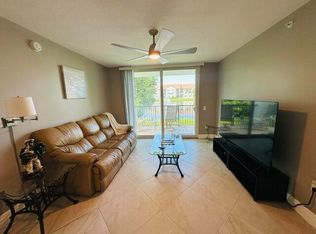 902 Villa Cir, Boynton Beach, FL 33435