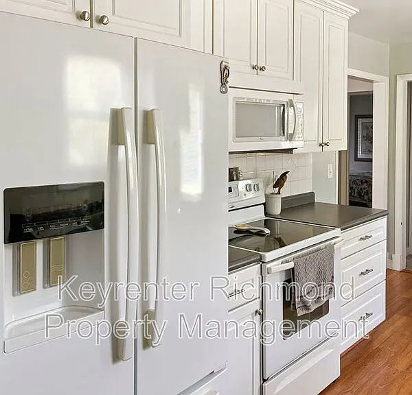 10015 Seminole Rd — Photo 5