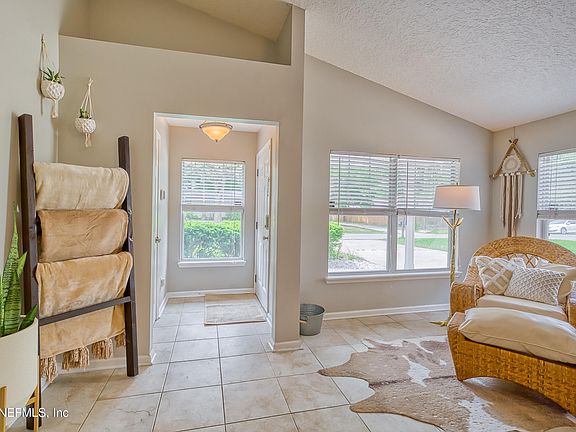 4th image of 1315 LAMBOLL Avenue