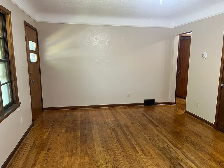 5201 Douglas Ave — Photo 19