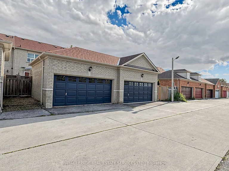 5837 Rainberry Dr — Photo 50