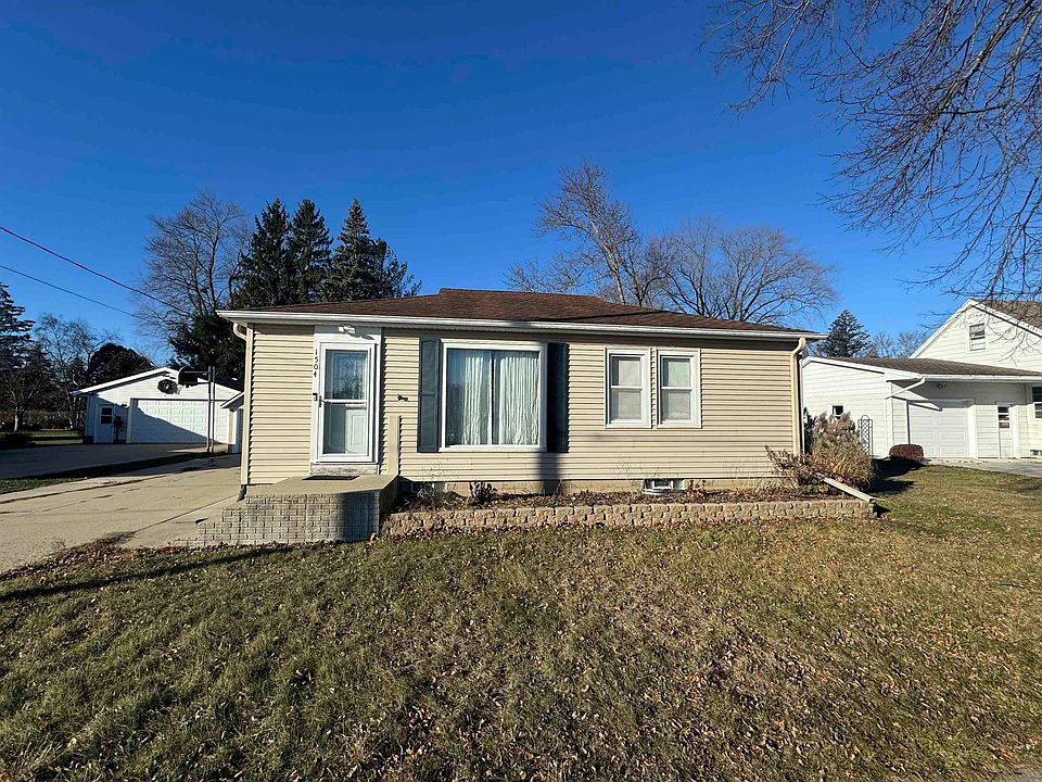 1st image of 1504 River Dr