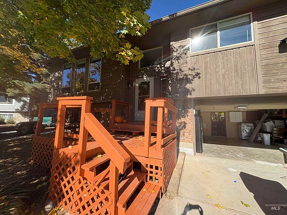3rd image of 5120 S Willamette Pl