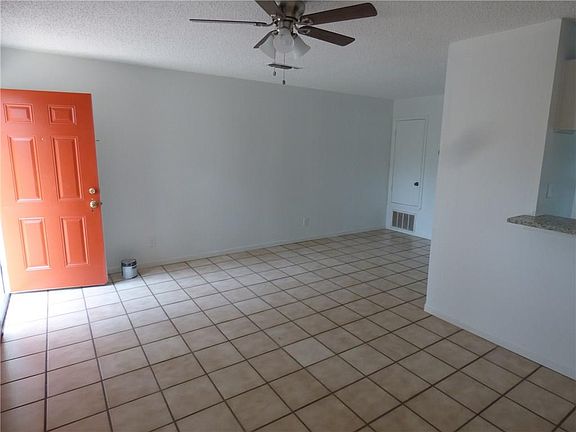 3rd image of 2409 W Mesquite