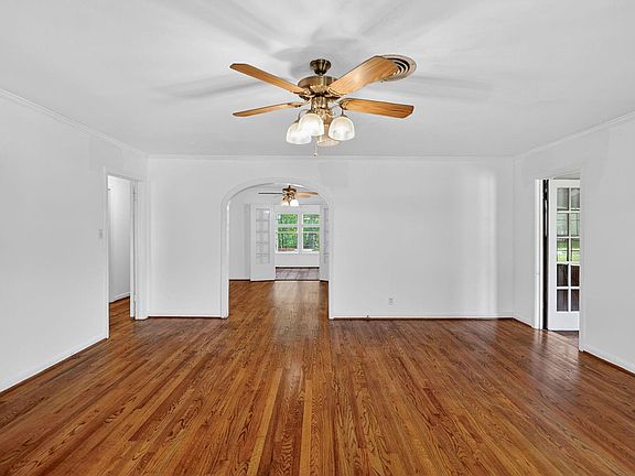 5th image of 1204 Ashburn Ave