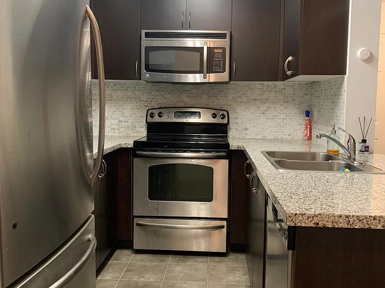 4900 Glen Erin Dr #1601 — Photo 9