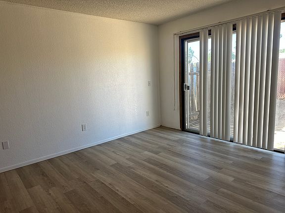 4th image of 14723 Yucca St