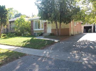 140 Porchester Dr, Toronto, ON M1J2R7