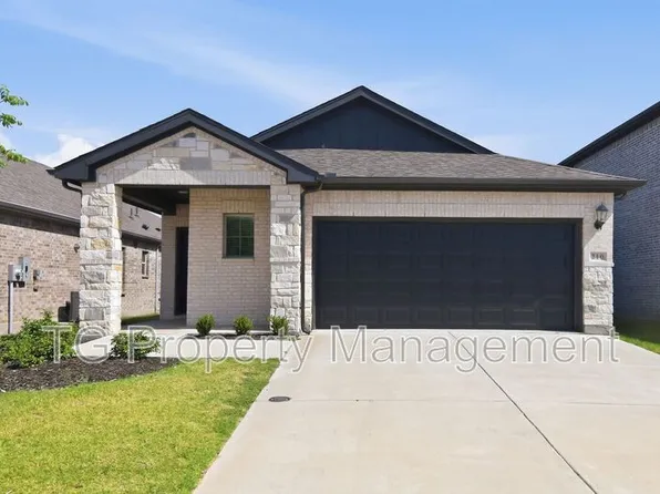 210 Berkshire Dr, McKinney, TX