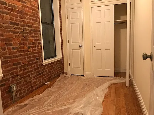 Rented by Chartwell Manhattan Realty | media 15