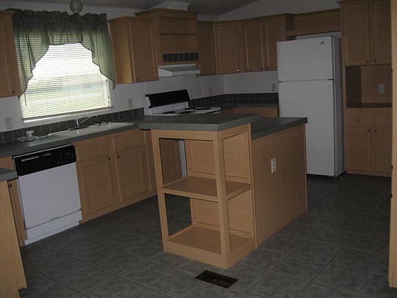 4th image of 1786 County Road 697