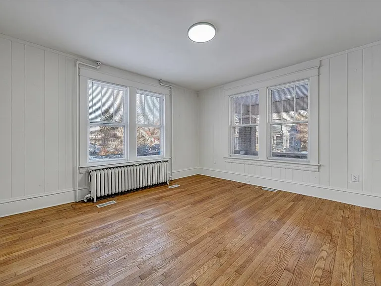 1518 Chapman Ave SW — Photo 33