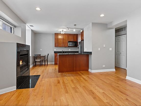 2nd image of 2307 W Haddon Ave APT A