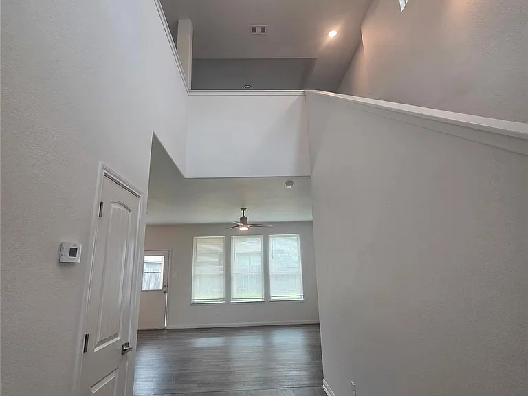 7459 Wheatley Gardens Dr — Photo 2