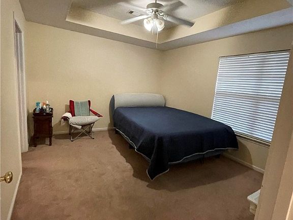 3rd image of 425 Southwood Trace Dr