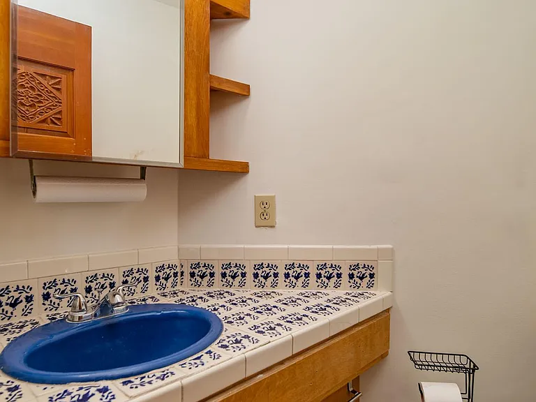 Powder room