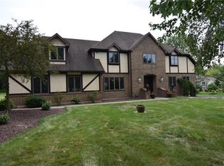 388 Stonegate Rd, Wind Gap, PA 18091