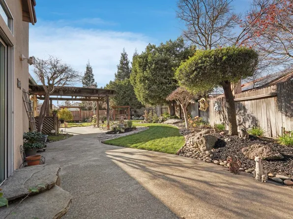 3459 Lava Bed Ct, Stockton, CA 95209