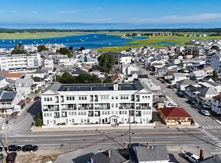 33 Ocean Blvd #8, North Hampton, NH 03862