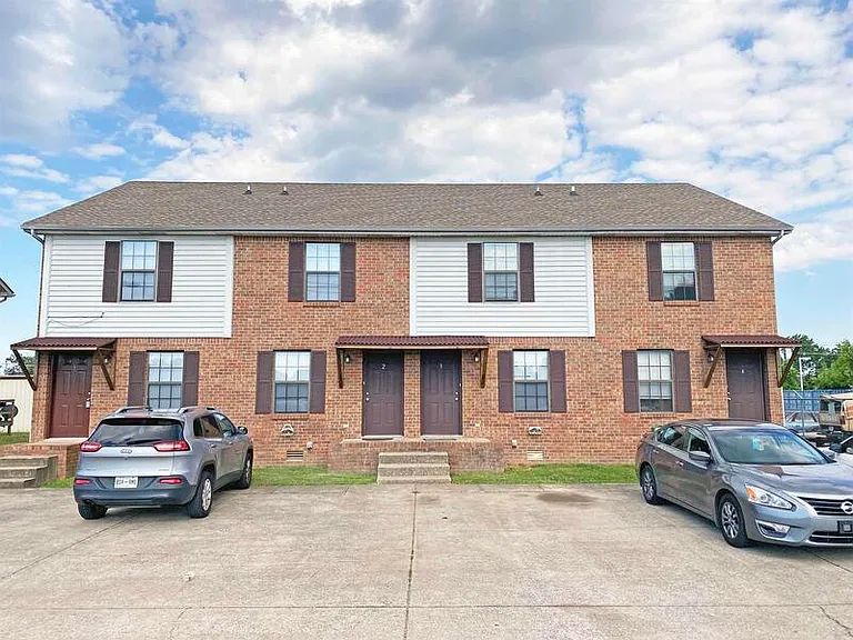 2550 Old Russellville Pike #3 — Photo 1