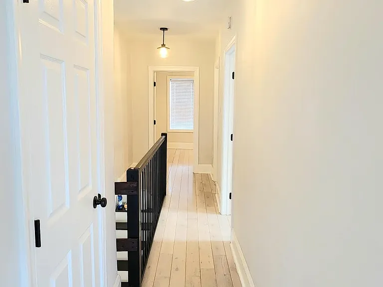 332 Kingsley St — Photo 11