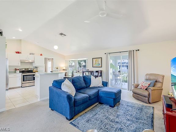 3rd image of 2127 SE 5th Pl