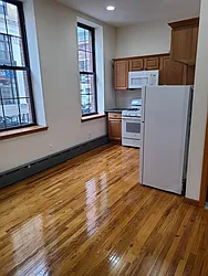 Rented by Georgine Podhorsky, LREB