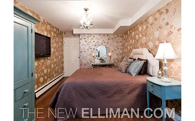 Sold by Douglas Elliman | media 16