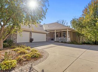 3363 Glynwater Trl NW, Prior Lake, MN 55372