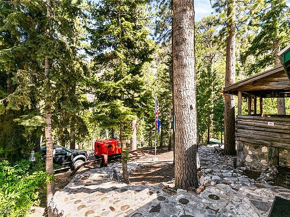 4th image of 4075 Cougar Ridge Trl