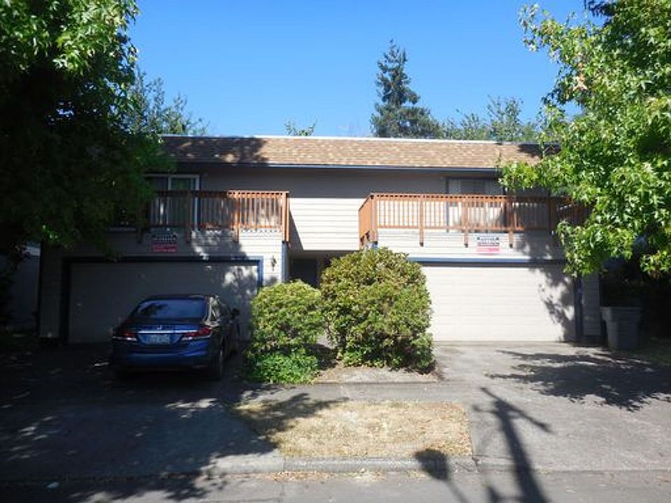 1st image of 1640 & 1650 NW Division St