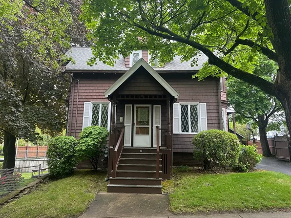 54 Brunswick Park, Melrose, MA 02176