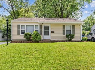 3216 Lynros Dr, Saint Ann, MO