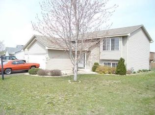 609 Kennedy St, Anoka, MN 55303