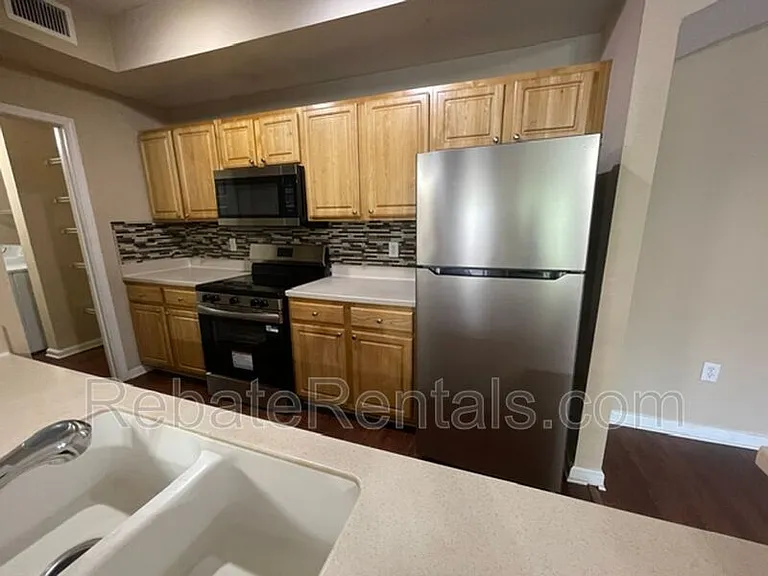 10075 Gate Pkwy N #1505 — Photo 6