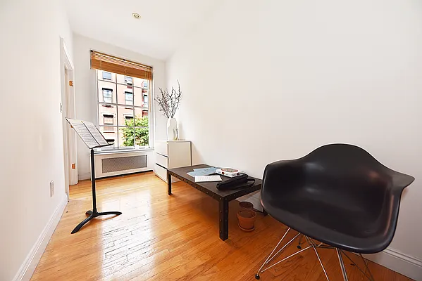 Rented by Buchbinder & Warren | media 19