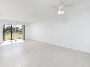 7900 Fairview Dr APT 105, Tamarac, FL 33321