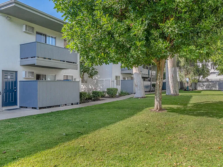 The BLVD Apartments — Photo 2
