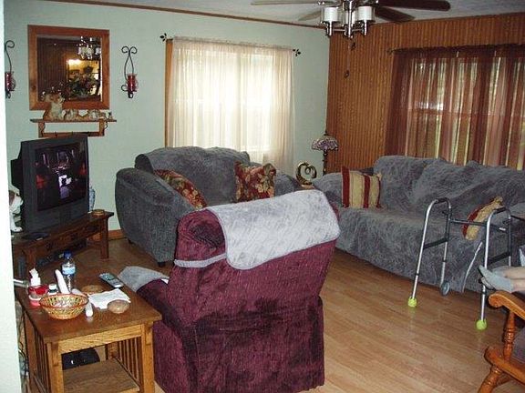 5th image of 472 8th Ave S #S