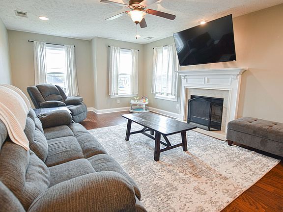 3rd image of 1499 Brew Moss Dr